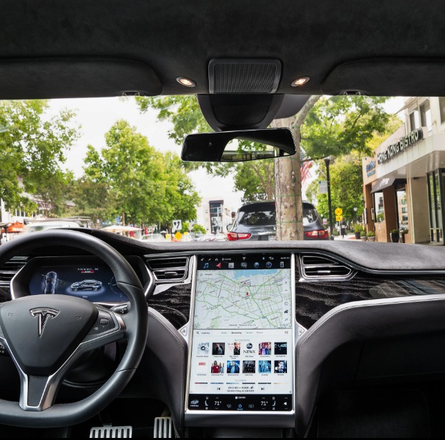 Tesla — რატომ ითვლება ელექტრომობილის მართვა განსხვავებულ გამოცდილებად?