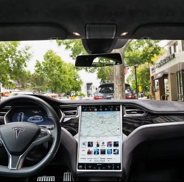 Tesla — რატომ ითვლება ელექტრომობილის მართვა განსხვავებულ გამოცდილებად?