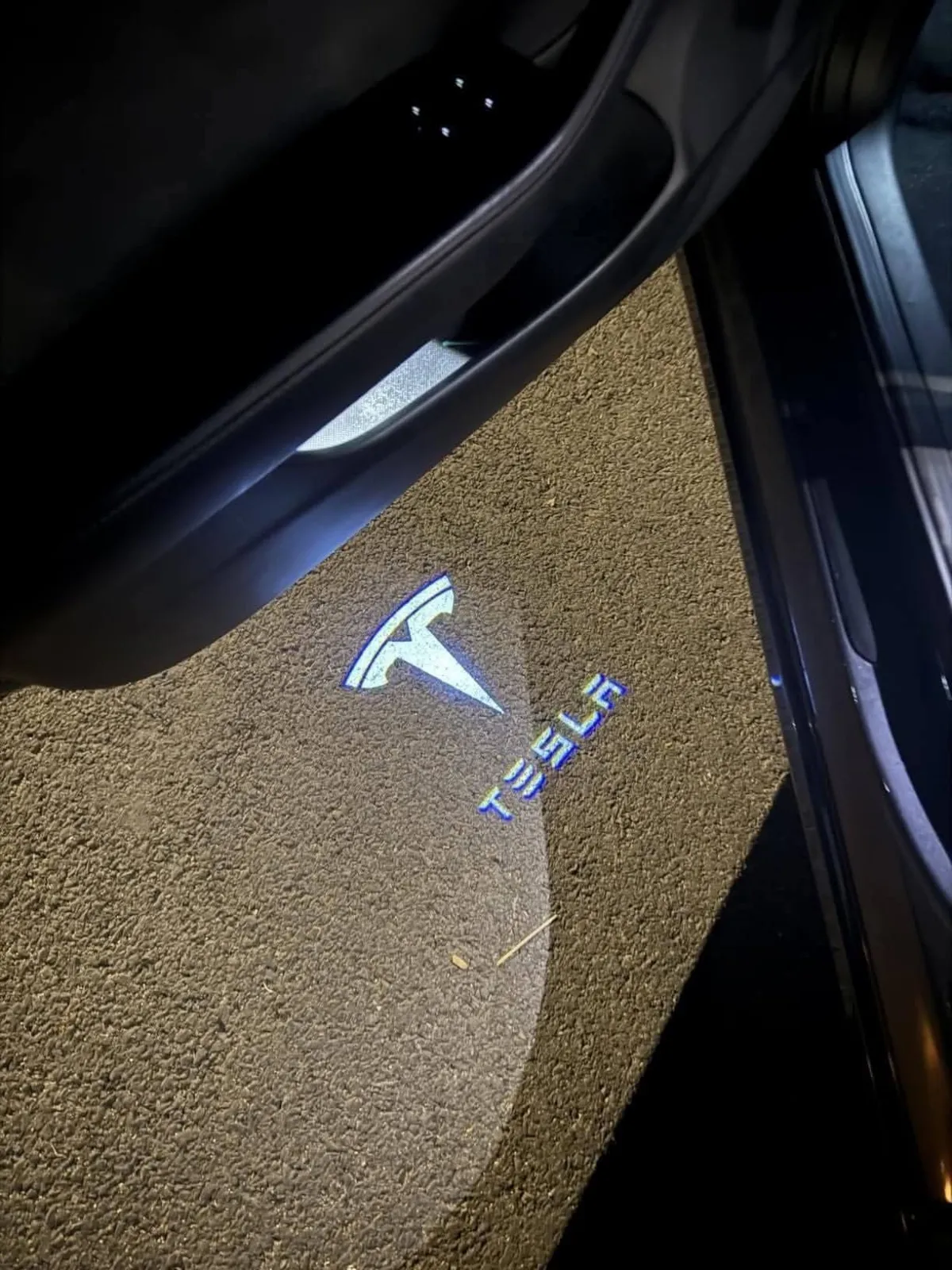 კარის Led განათება