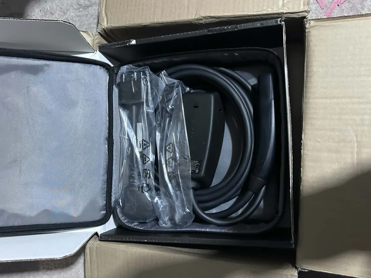 Tesla Mobile Charger Gen 3